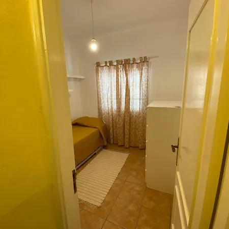 Casa Amarilla